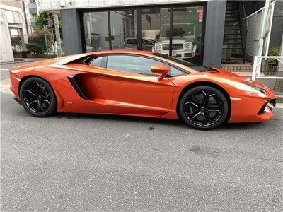 LAMBORGHINI AVENTADOR - 2