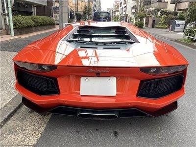 LAMBORGHINI AVENTADOR - 7