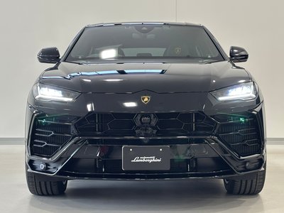 LAMBORGHINI URUS - 2
