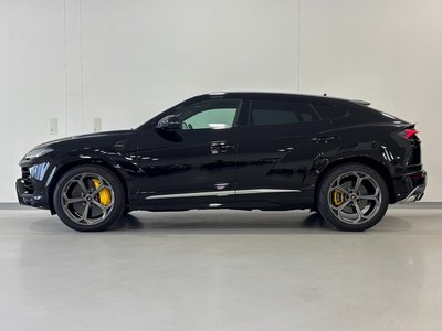 LAMBORGHINI URUS - 4