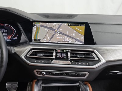 2022 BMW X6 thumbnail 14
