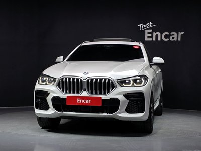 2022 BMW X6 照片 2