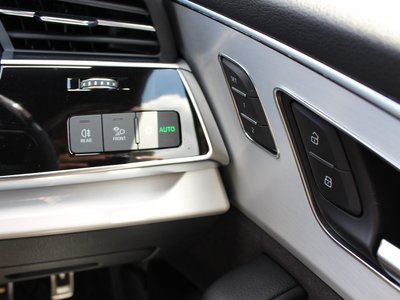 2019 AUDI Q8 缩略图 39