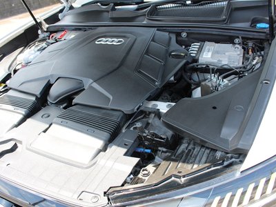2019 AUDI Q8 缩略图 17