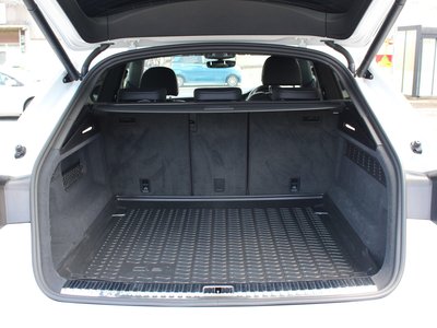 2019 AUDI Q8 缩略图 32