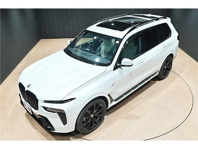 BMW X7 - 7