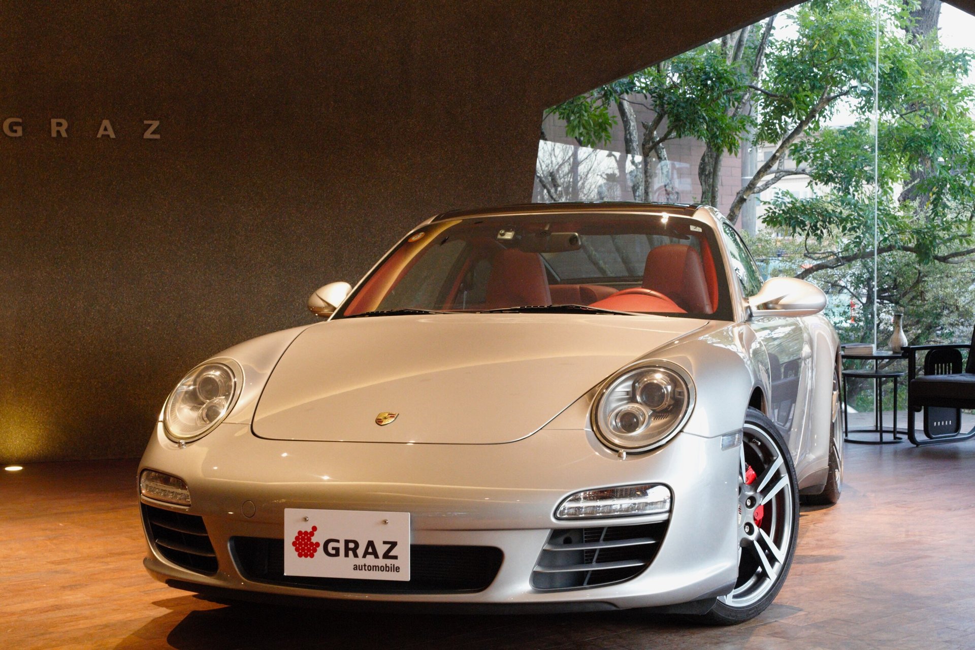 PORSCHE 911 TARGA - View 1