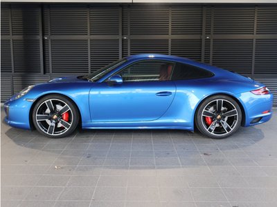PORSCHE 911 - 4