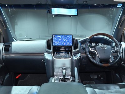 2017 Toyota LAND CRUISER 200 缩略图 12