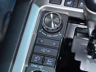 2017 Toyota LAND CRUISER 200 缩略图 36