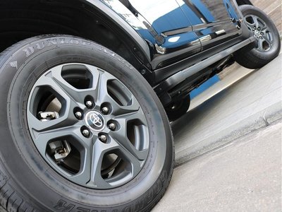 TOYOTA LAND CRUISER - 10