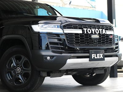 TOYOTA LAND CRUISER - 8