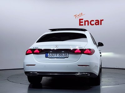 MERCEDES-BENZ E-CLASS - 3