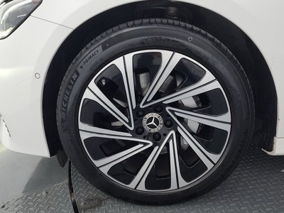 MERCEDES-BENZ E-CLASS - 6