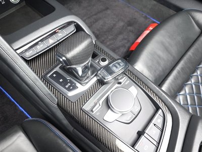 2017 AUDI R8 — миниатюра 12