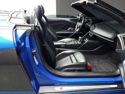 2017 AUDI R8 — миниатюра 16