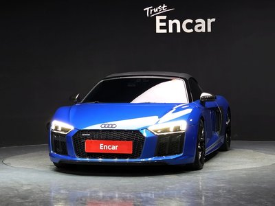 AUDI R8 - 2