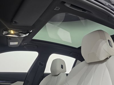 2025 BMW 5 SERIES 缩略图 28