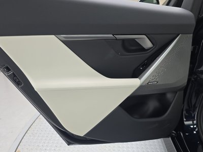 2025 BMW 5 SERIES 缩略图 15