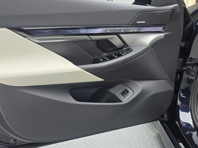 2025 BMW 5 SERIES 缩略图 14