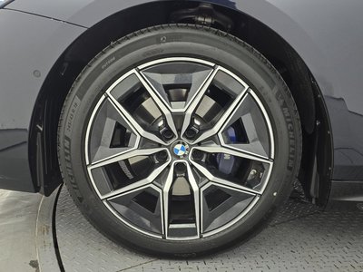صورة 6 لـ 2025 BMW 5 SERIES