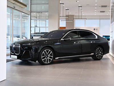 BMW 7 SERIES - 1