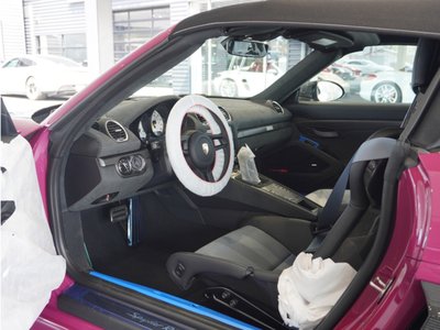 PORSCHE 718 SPYDER - 10