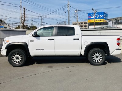 TOYOTA TUNDRA - 9