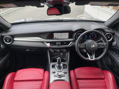 2023 ALFA Romeo STELVIO 照片 5
