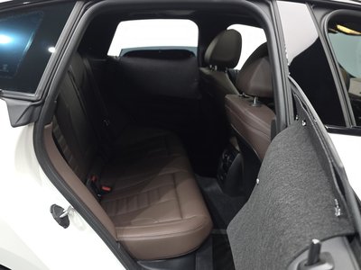 2026 BMW 4 SERIES 缩略图 18