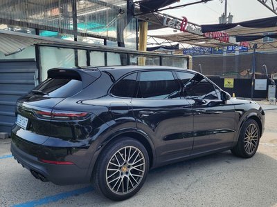 صورة مصغرة 12 لـ 2023 Porsche CAYENNE