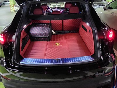صورة 8 لـ 2023 Porsche CAYENNE