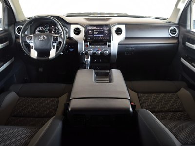 2018 Toyota TUNDRA — фото 2