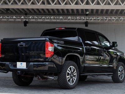 2018 Toyota TUNDRA — фото 10