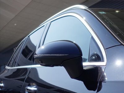 MERCEDES-BENZ GLC - 7