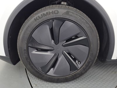 TESLA MODEL Y - 6