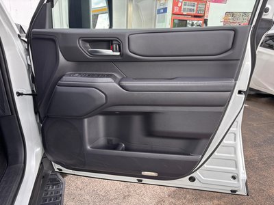صورة مصغرة 54 لـ 2024 Toyota LAND CRUISER 250