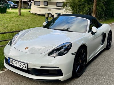 PORSCHE 718 BOXSTER
