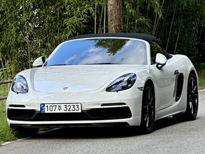 PORSCHE 718 BOXSTER - 5