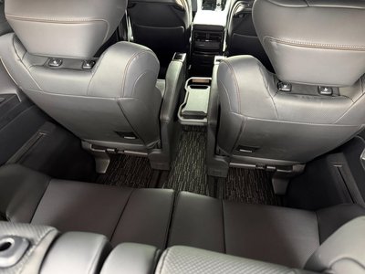 2025 Toyota ALPHARD — миниатюра 33
