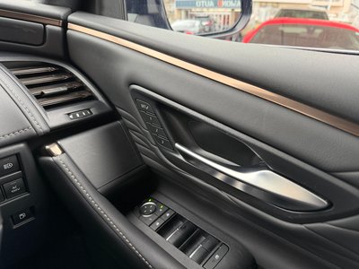 2025 Toyota ALPHARD — фото 8