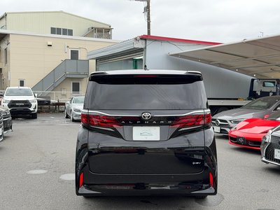 2025 Toyota ALPHARD — фото 5