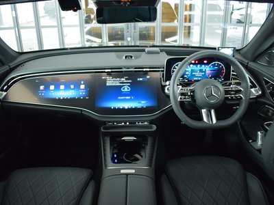 MERCEDES-BENZ E-CLASS - 4