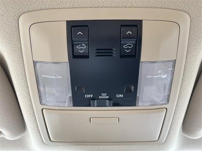 TOYOTA LAND CRUISER PRADO - 8