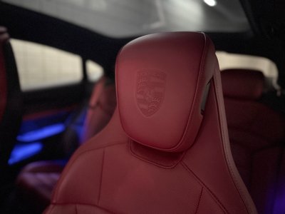 2021 Porsche TAYCAN — миниатюра 12