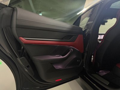 صورة 7 لـ 2021 Porsche TAYCAN