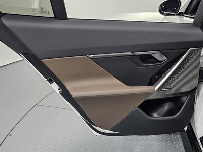 2025 BMW 5 SERIES — миниатюра 16