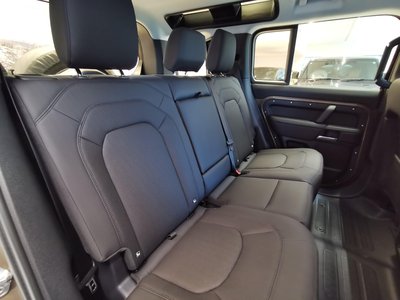 صورة مصغرة 31 لـ 2025 LAND Rover DEFENDER