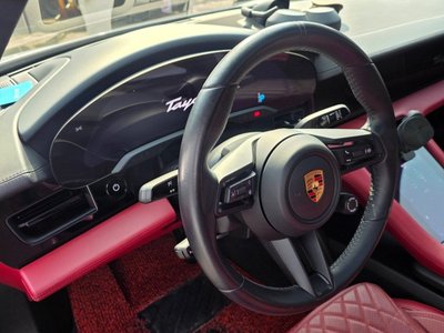 PORSCHE TAYCAN - 7