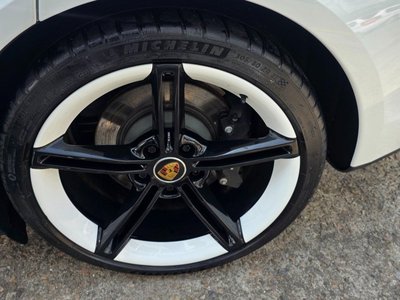 PORSCHE TAYCAN - 9